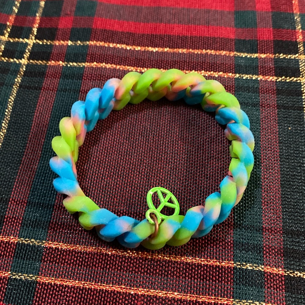 Rubber peace bracelet